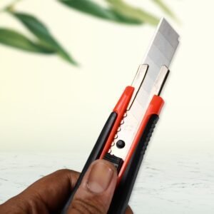 Heavy Duty 18mm Cutter Knife Set With Extra Blades For Office & Home