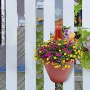 Hanging Planter Pot Used For Storing And Holding Plants And Flowers In It And This Is Widely Used In In All Kinds Of Gardening And Household Places Etc.